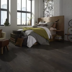 Hardwood Flooring in modern bedroom | Xtreme Flooring Solutions